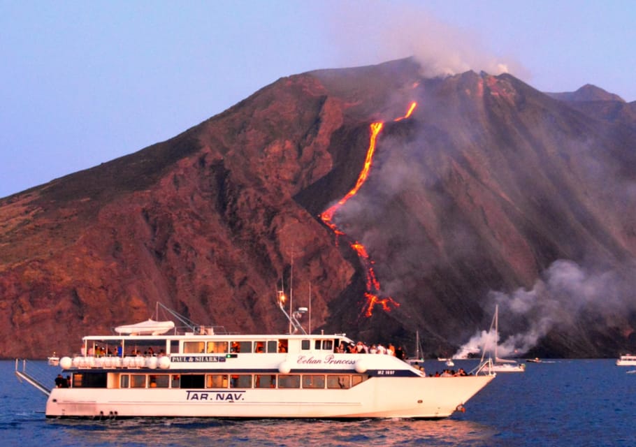 From Milazzo: Panarea & Stromboli Boat Trip - From Milazzo at 12:30 to Panarea: the day starts calm