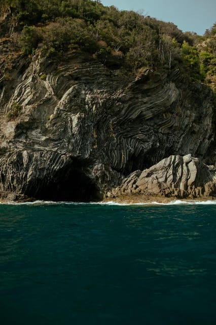 From Monterosso to Vernazza: Guided Cinque Terre Kayak Tour - Price and value: is $95.33 worth it?