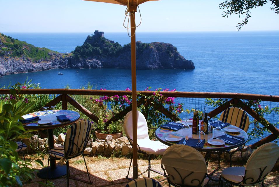 From Naples: Amalfi Coast Deluxe Private Tour - Getting on the Road: Naples Pickup at 09:00