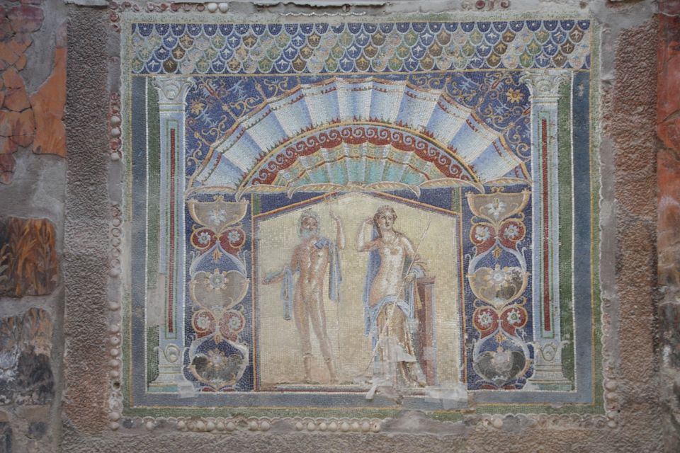 From Naples: Herculaneum, Mount Vesuvius & Pompeii Day Trip - The big trade-off: guided transport, independent exploration