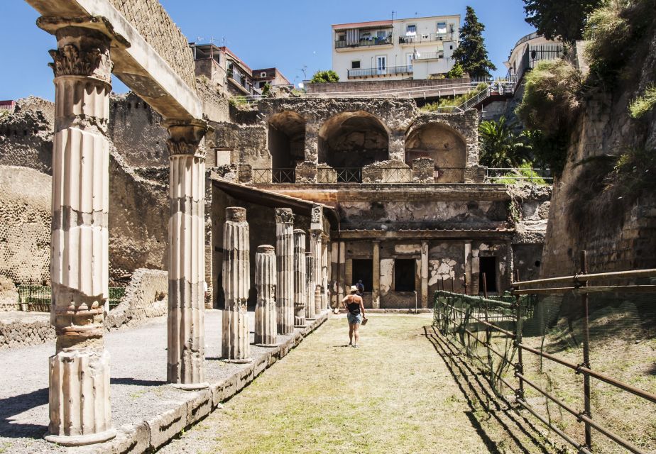From Naples: Herculaneum Skip-the-Line Guided Tour - Comfort, sound, and the small-group reality