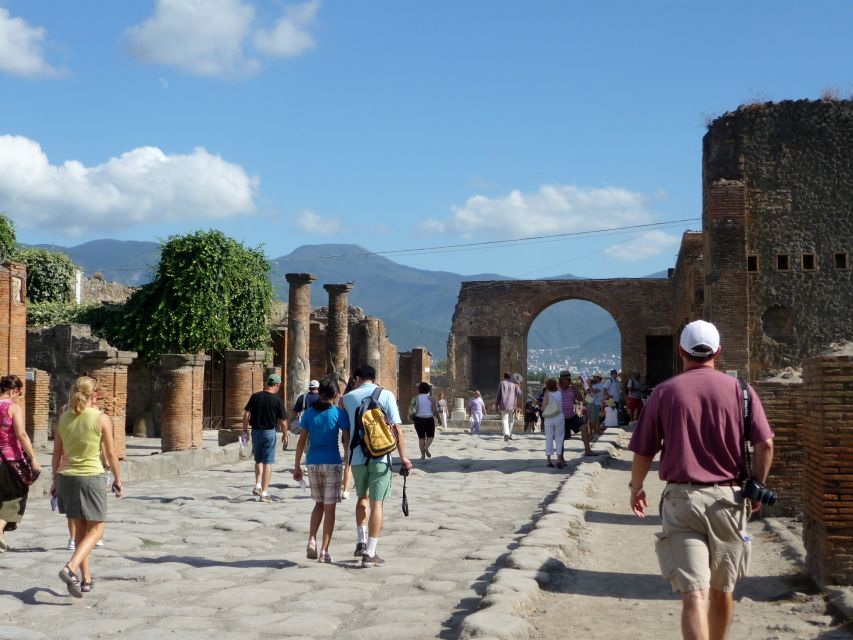From Naples: Pompeii and Amalfi Coast Full-Day Private Tour - Positano photo stop: how to use the view time well