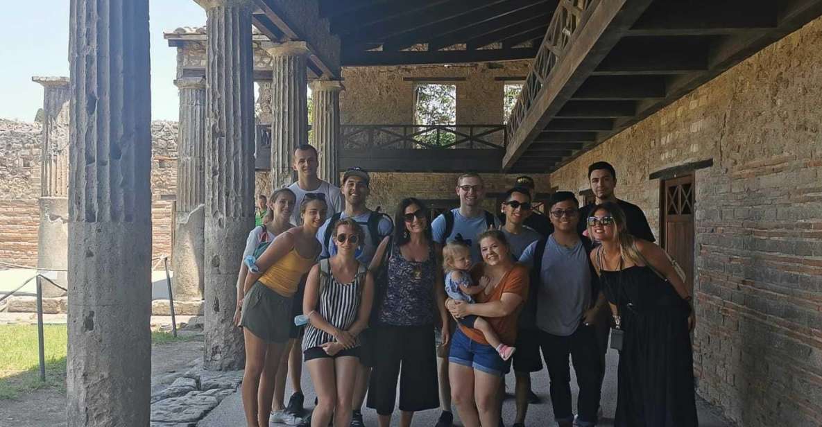 From Naples: Pompeii and Sorrento Full-Day Tour - Pizza lunch and the mid-day reset you’ll be glad you planned for