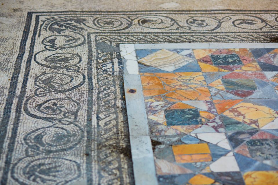 From Naples: Pompeii Skip-the-Line Guided Tour - Price and value: what $71 buys you in real time