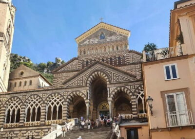 From Naples: Positano and Amalfi Day Trip by Ferry - Molo Beverello Meeting Point: Finding Your Tour Leader Fast