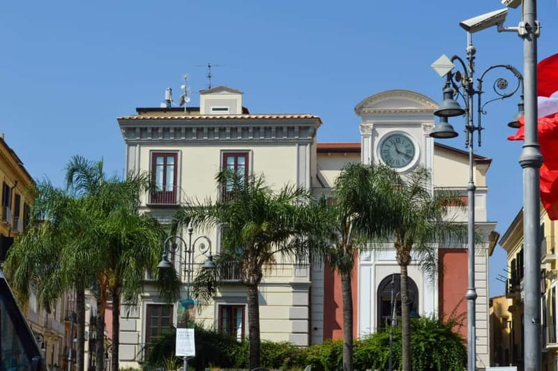 From Naples/Salerno: Pompeii, Sorrento, and Positano Tour - The Minibus, the Commentary, and the Human Touch