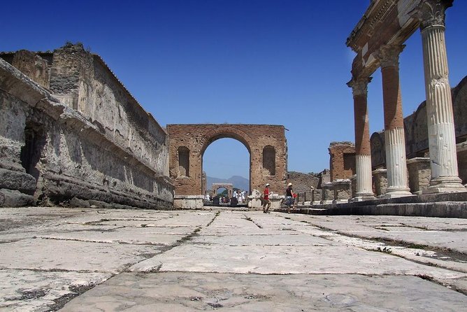 From Naples: Skip the Line Pompeii Guided Tour – Small Group - Who This Tour Suits Best