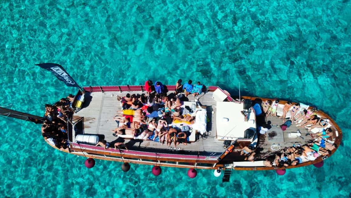 From Palau/La Maddal: Boat Tour of La Maddalena Archipelago - The sailing section that sets the tone: Santo Stefano to Capo d’Orso