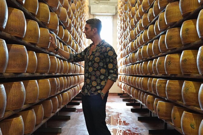 From Parma: Parmigiano Reggiano Farm Tour & Tasting with Transfer - Stagionatura rooms and the Consorzio quality tests