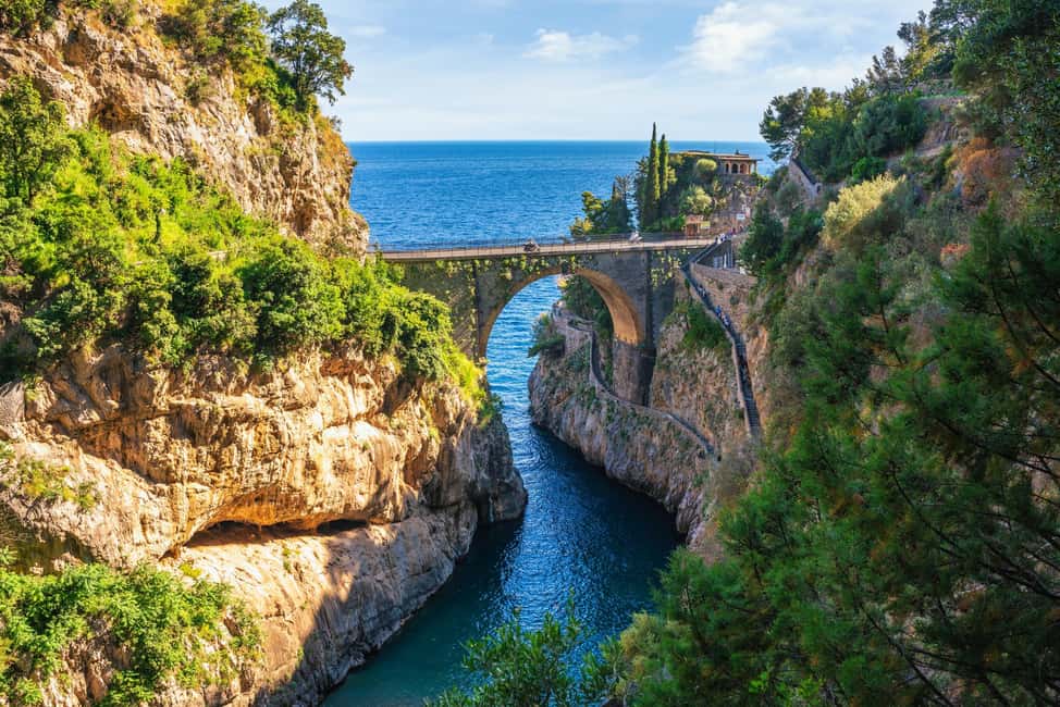 From Positano: Amalfi Coast Boat Tour with Swimming Stop - Getting on the boat: Positano Boats and Spiaggia Grande