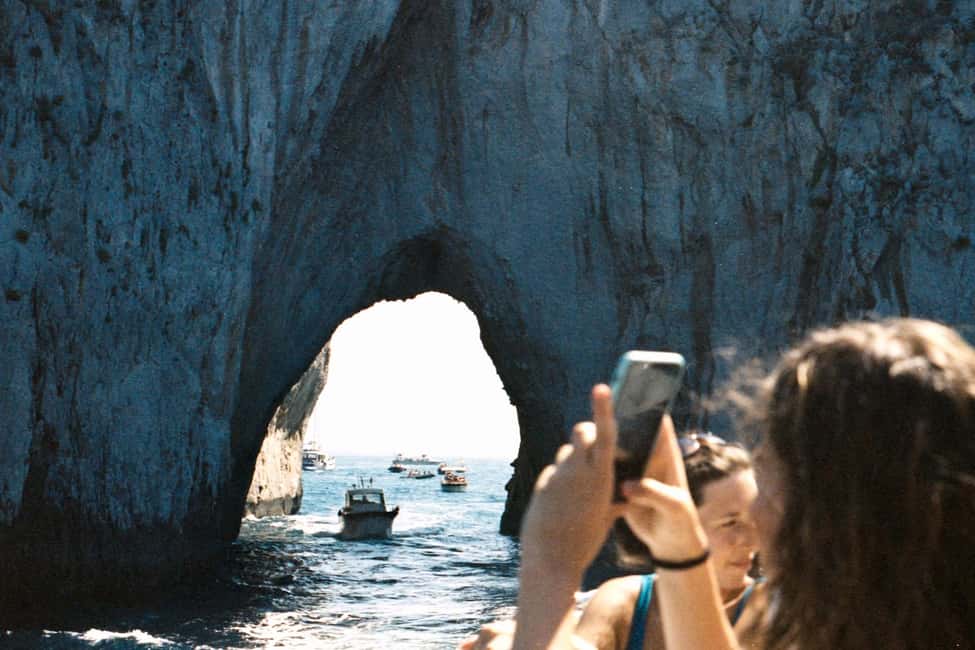 From Positano: Day trip to Capri - Group Tour by boat - The Sirenuses and Li Galli: where the views start doing their job