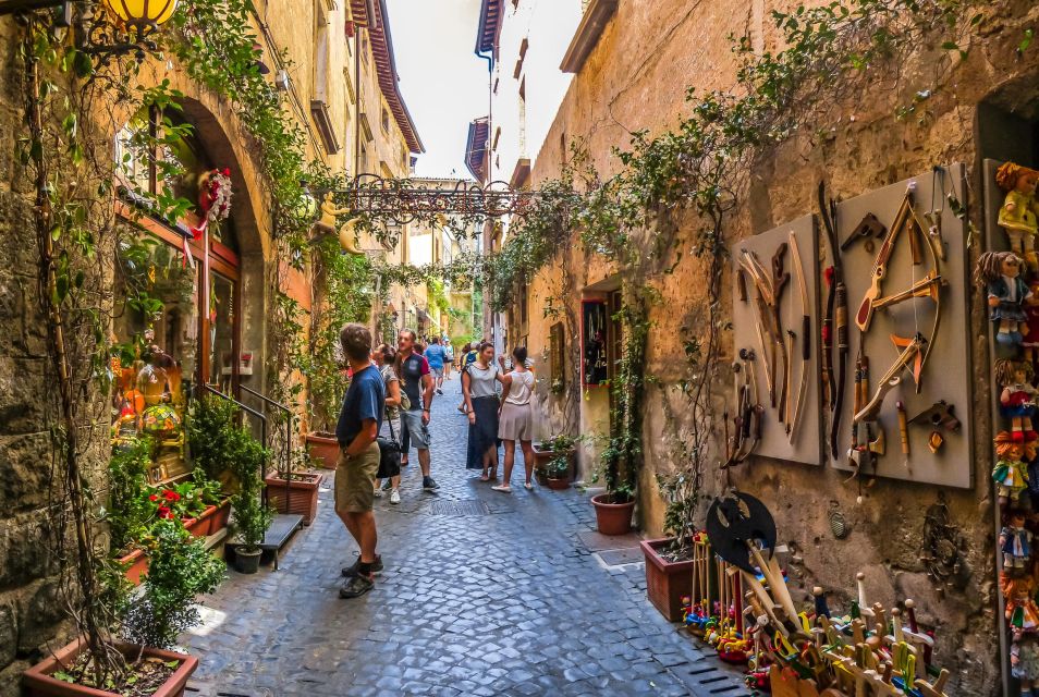 From Rome: Bagnoregio & Orvieto Day Trip with Wines & Lunch - Civita di Bagnoregio: the guided visit, then your time to wander