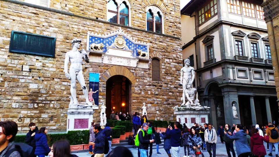 From Rome: Discover Florence and Pisa in a Full-Day Tour - Small-group comfort: assistant support, minivan size, and smoother pacing