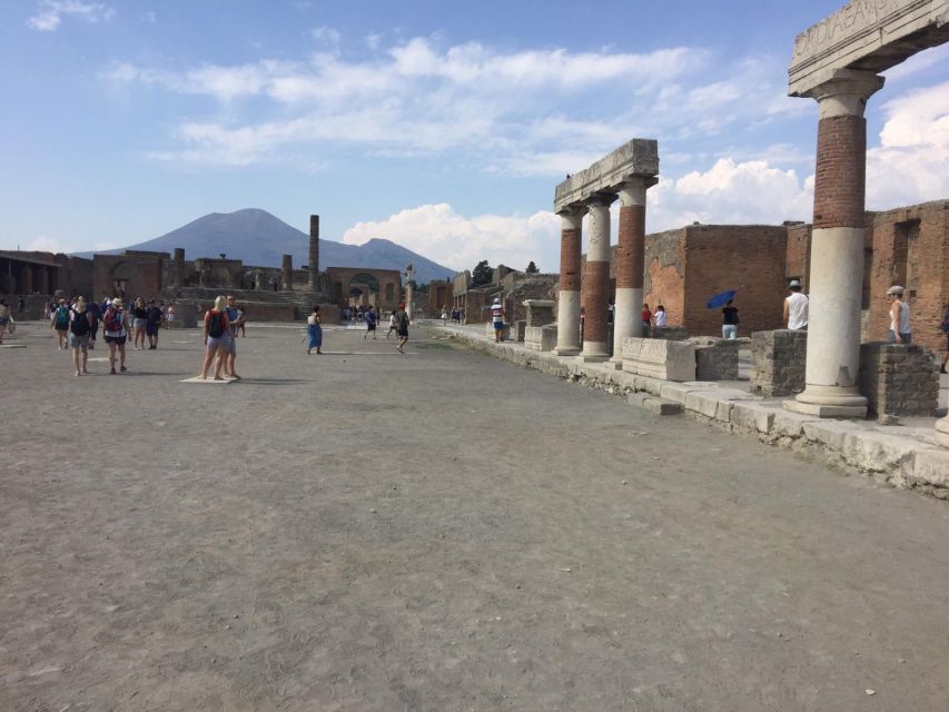 From Rome: Pompeii All-Inclusive Tour with Live Guide - Price and Value: Is $145 a Good Deal?
