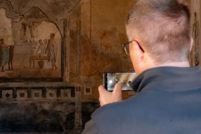 From Rome: Pompeii & Amalfi Coast w/ Positano or Sorrento - Pompeii with an archaeologist: what “skip-the-line” buys you