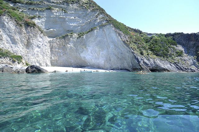 From Rome: Ponza Island Day Trip with Boat Excursion - Snorkeling gear and how to choose the water moments