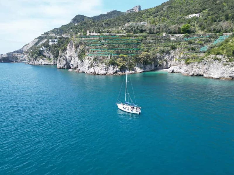 From Salerno: Amalfi Coast Full-Day Sailboat Trip with Lunch - Food and drinks: Gragnano pasta plus a steady flow of snacks