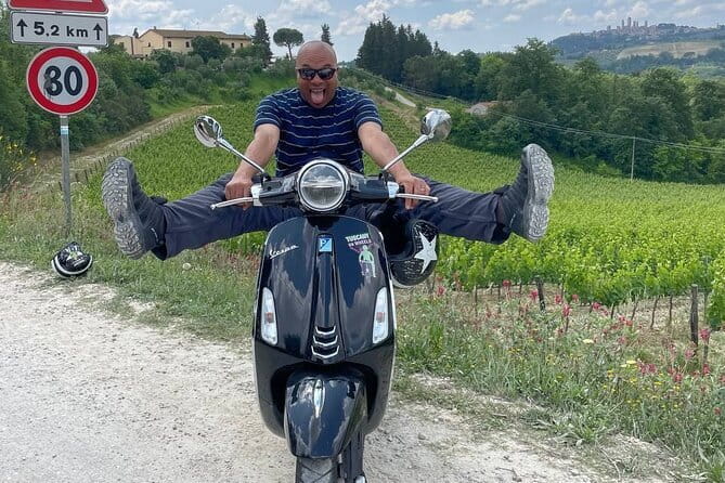 From San Gimignano: Tuscany Vespa Tour, Lunch & Wine Tasting - Chianti by Vespa: why this format works so well