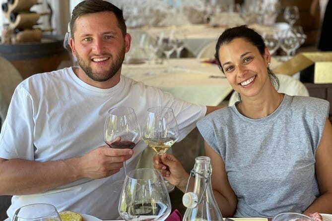 From San Gimignano: Tuscany Vespa Tour, Lunch & Wine Tasting - Getting to the starting point near San Gimignano (and why it’s smart)