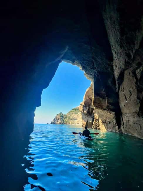 From Sant'Angelo: Ischia Kayak Tour with Italian Aperitif - Aperitif finish: what you’ll actually eat and drink