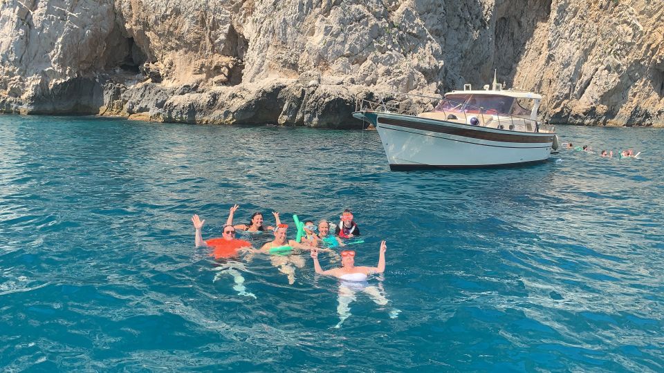 From Sorrento: Amalfi Coast Full-Day Trip by Boat - Li Galli Islands: Tiny Grottos and Emerald-Water Photo Time