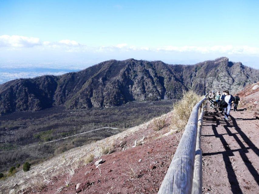 From Sorrento: Day Tour to Pompeii Ruins and Mount Vesuvius - Getting From Sorrento to Pompeii Without Wasting Your Day