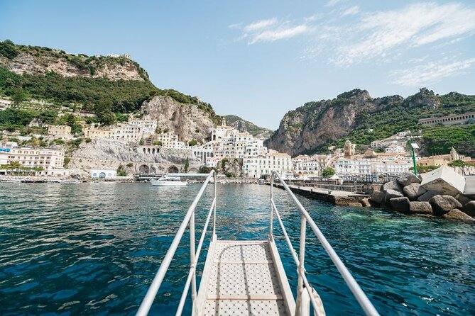From Sorrento/Nerano:Amalfi Shared Tour (9:00am or 11:15am ) - Positano stop: use the 1.5–2 hours well