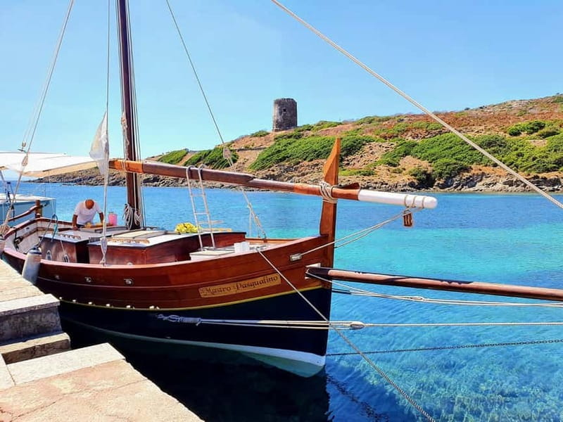 From Stintino: sailing trip to Asinara with Lunch - The route in motion: cruising the Gulf of Asinara