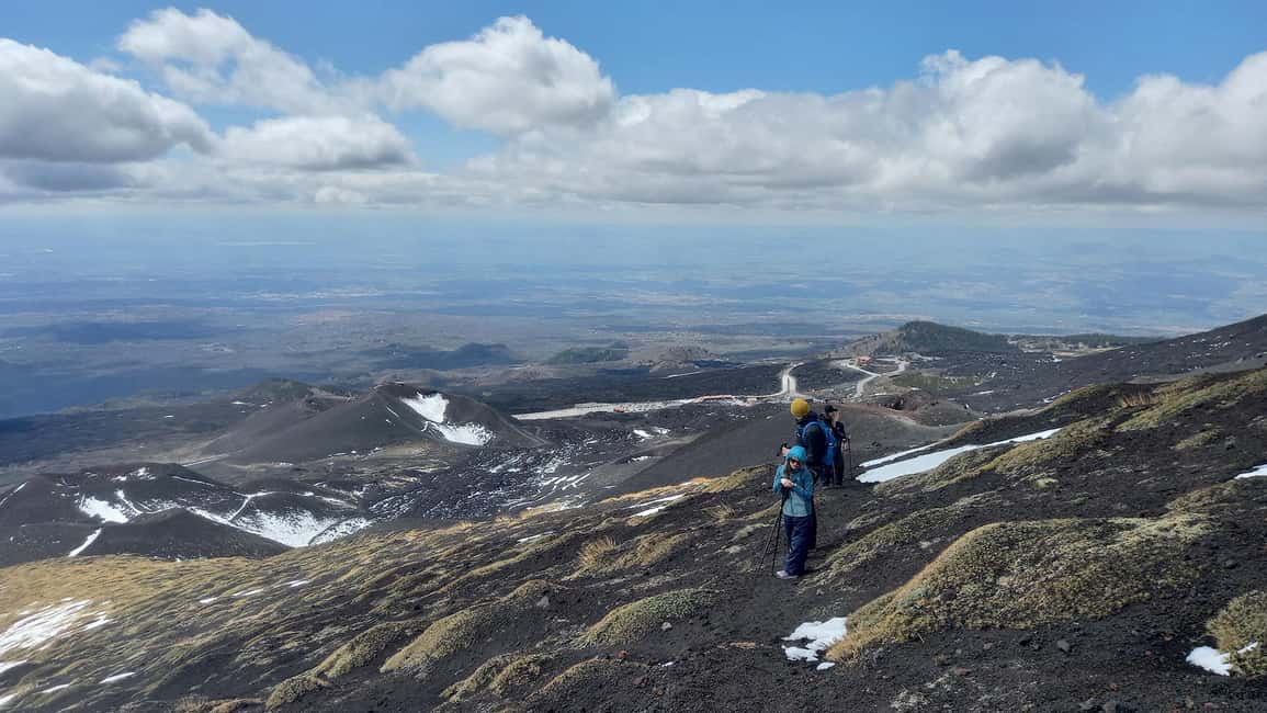 From Syracuse: Mount Etna Guided Morning Hike & Food Tasting - How hard is it, and what should you pack for Etna weather?