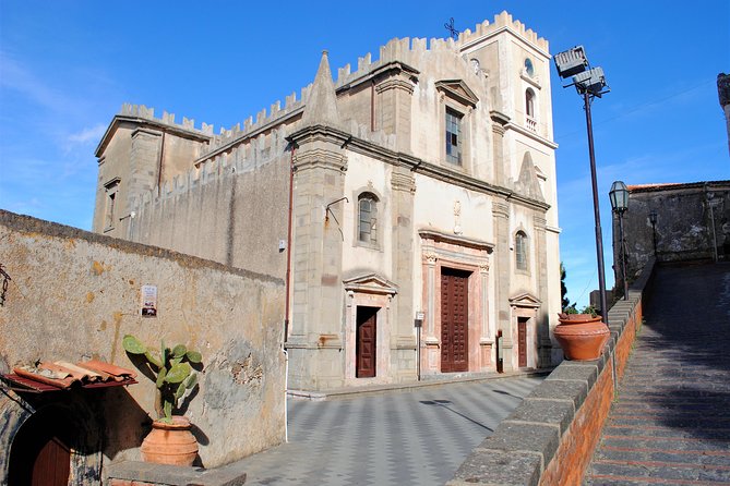 From Taormina: Private/Guided Godfather with appetizer and Pasta - Lunch at a Local Trattoria: What You Actually Eat