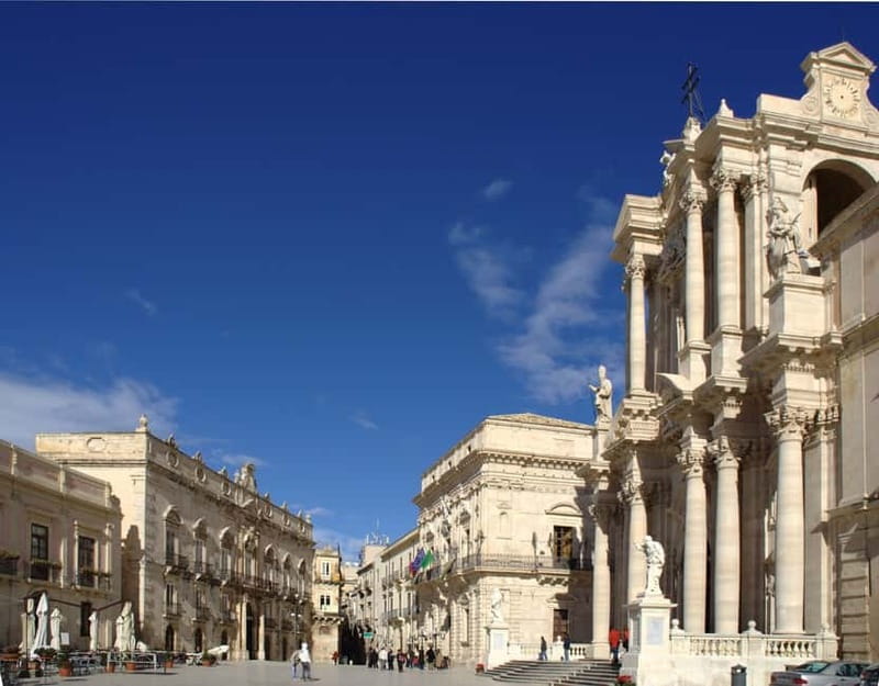 From Taormina: Syracuse and Noto Guided Day Trip by Bus - A long Sicilian day trip that actually feels organized