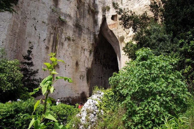 From Taormina: Syracuse and Noto Guided Day Trip by Bus - Neapolis Archaeological Park: Greek Theatre to the Ear of Dionysius