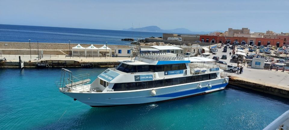 From Trapani: Favignana and Levanzo Mini Cruise with Lunch - Favignana port stop: the 2 hours that decide the vibe