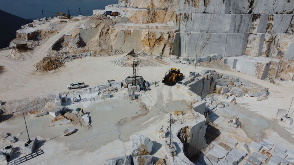 From Tuscany Carrara: Marble Quarries Tour by Jeep - Colonnata Valley: Guided Visit, Photo Moments, and the Marble Town Vibe