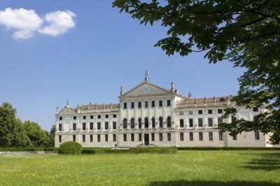 Full-Day Padua to Venice Burchiello Brenta Riviera Boat Cruise - Start time and meeting point: how to set up your morning