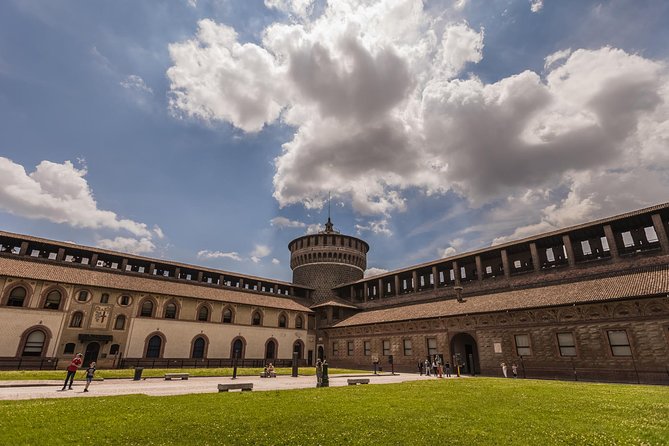 Full-day Skip-The-Line Milan, The Last Supper and Duomo Cathedral - Castello Sforzesco and the Leonardo connection