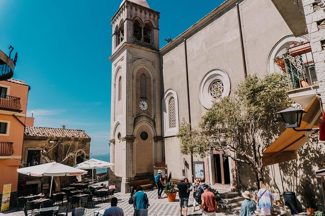 Full Day Taormina and Castelmola Tour with Messina Shore Excursion - Guides and the storytelling effect
