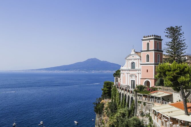 Full-Day Tour in Pompeii, Sorrento and Amalfi Coast - Comfort and group size: air-conditioning helps, but leg room is not guaranteed