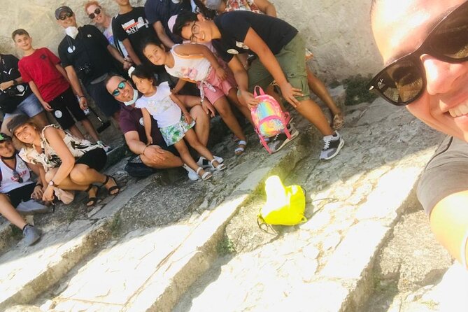 Full Private 3h Excursion to the Sassi di Matera - Sasso Caveoso viewpoints: Piazza San Pietro Caveoso and photo moments with context