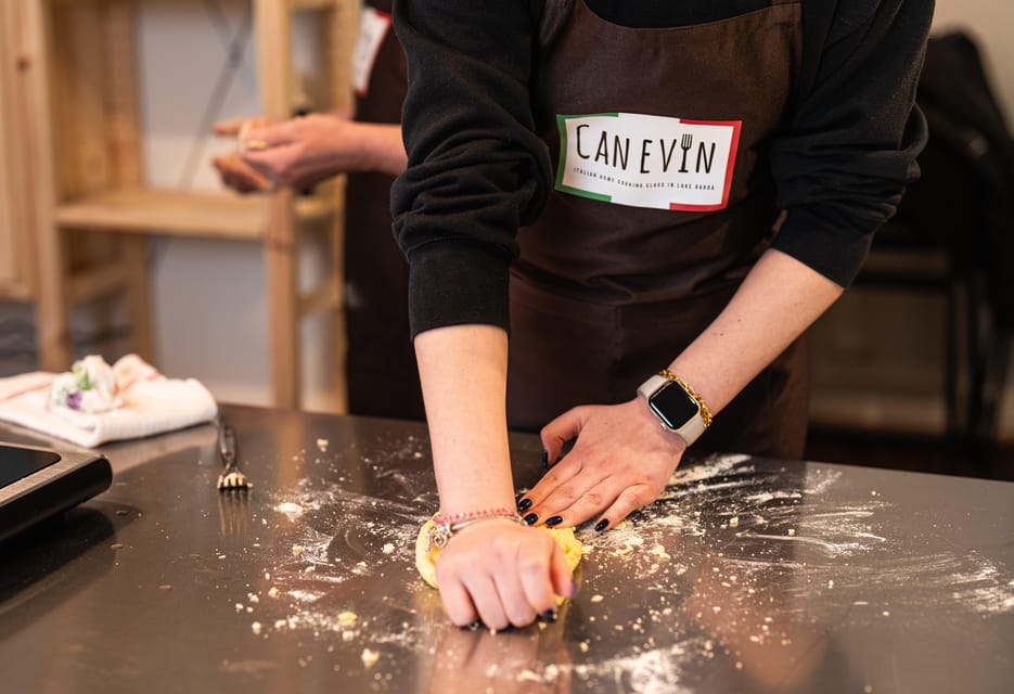 Garda: Cooking Class with Dessert - Entering the kitchen in Garda: what your 3 hours feels like