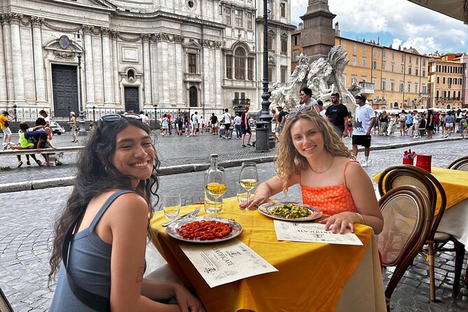 Gelato and Fettuccine Pasta Cooking Class in Rome Piazza Navona - Fettuccine workshop: rolling technique, then sauce choice