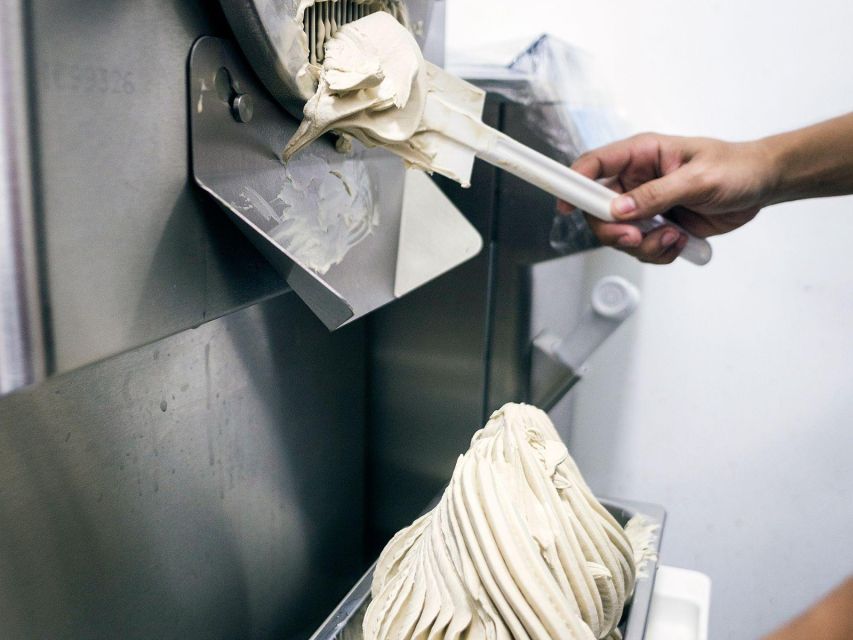 Gelato and Pasta Cooking Class in Rome - Piazza Navona - Fresh fettuccine from scratch: your dough, your shape, their chef finish