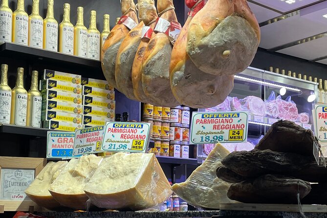 Genoa Food, Wine Tasting & History Walking Tour - Pace, walking routes, and what to wear