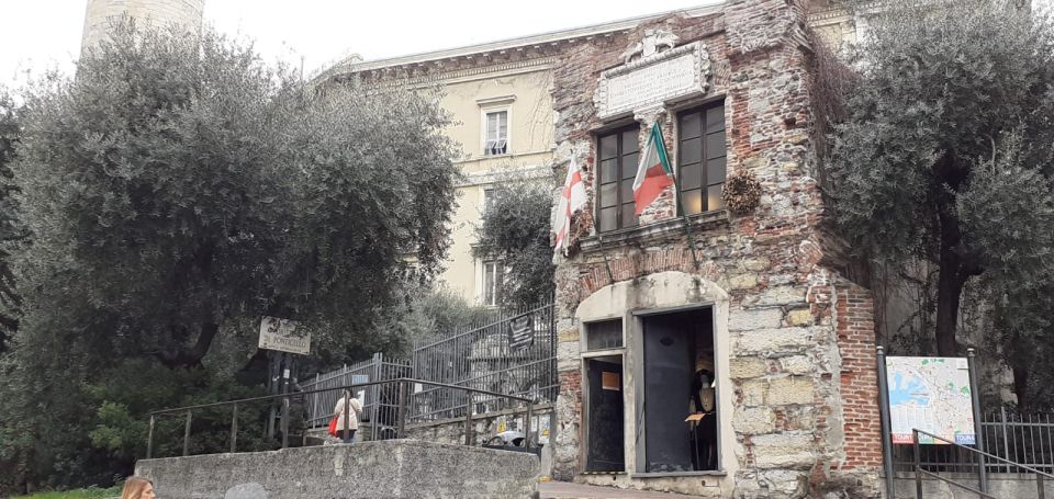 Genoa: Historic Guided Tour of Christopher Columbus' House - Casa di Colombo: where the early life story starts