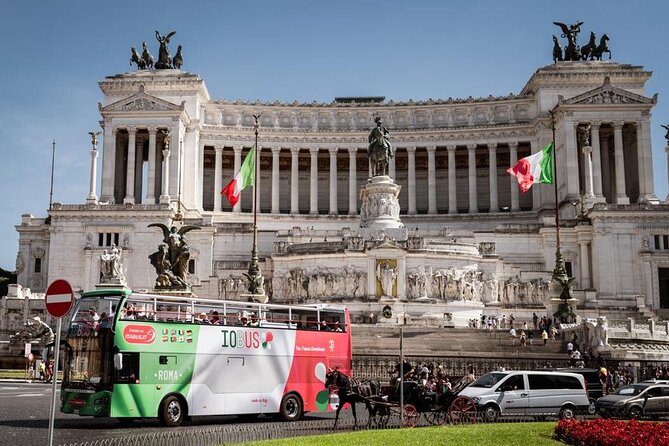 Get-On Get-Off Bus Tour in Rome + FREE APP - Getting On and Off: Crowds, Timing, and the Boarding Reality