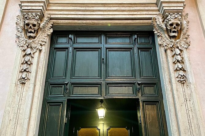 Ghosts Legends and Mysteries of Rome Walking Tour - Largo Ottavio Tassoni (319) and Vicolo della Moretta: art, crime, and fear in the same breath
