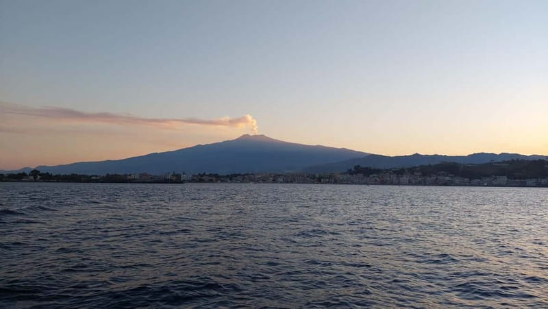 Giardini Naxos Taormina: Dolphin Watching Sunset Tour - Meeting Kristal and finding the port without stress