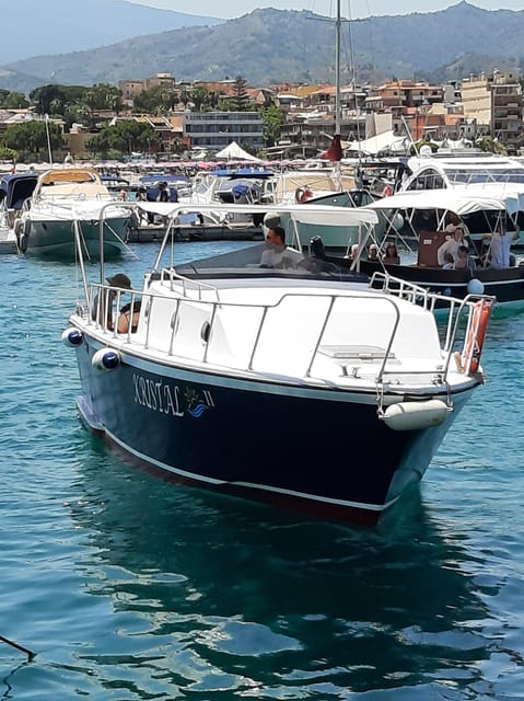 Giardini Naxos: Taormina & Isola Cruise Bella with Aperitif - What to bring (and what not to): your swim-and-snorkel checklist