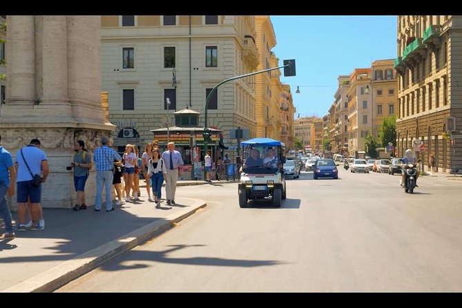 Golf cart tour: explore Rome's iconic landmarkes with ease - Piazza Venezia: a classic anchor for Roman big-picture moments