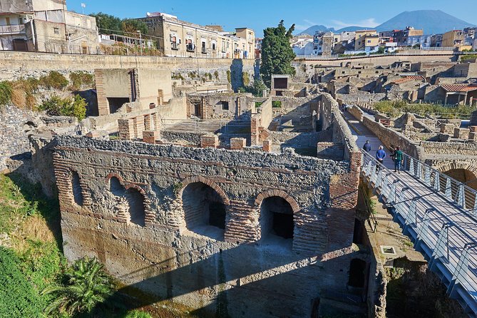 Guided Day Tour of Pompeii and Herculaneum with Light Lunch - Guides, Headsets, and Group Size: When It’s Excellent and When It Stumbles
